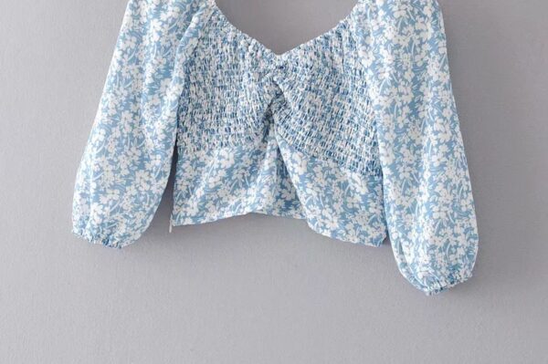 Short-sleeved blouse with printed collar - Image 2