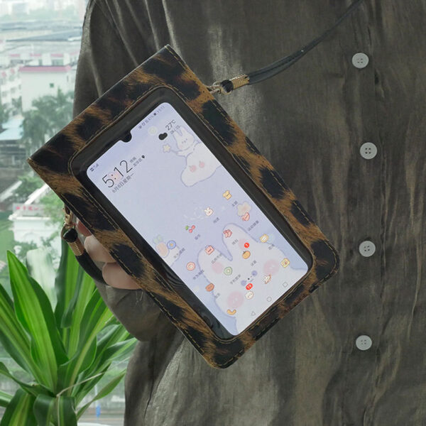 Retro leopard print phone bag - Image 4