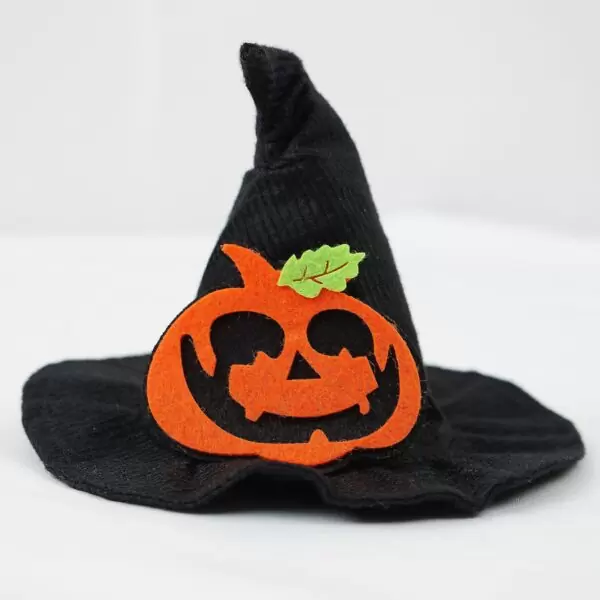 Give your furry friend a spooktacular makeover with our Creative Pet Halloween Hat! Crafted from comfortable polyester, these transforming hats add a touch of Halloween magic to your pet's wardrobe halloween hat, halloween 2023, halloween accessories, halloween hat, pet halloween costume, halloween accessories, halloween,